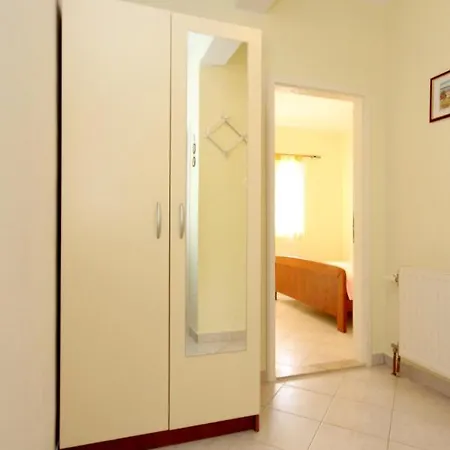 Okrug Gornji 8440c Lejlighed Trogir