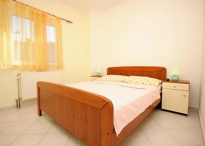 Okrug Gornji 8440c Trogir