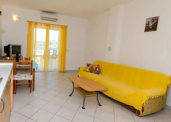 Okrug Gornji 8440c Appartement *